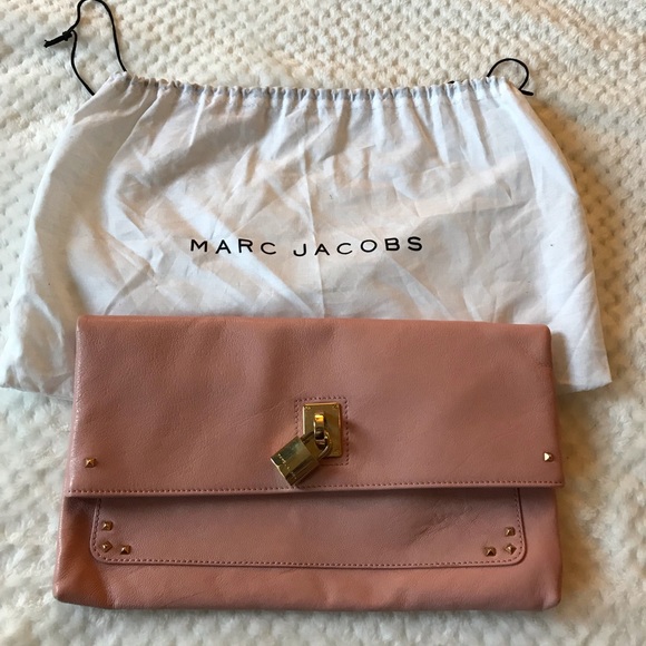 Marc Jacobs Handbags - Marc Jacobs Clutch
